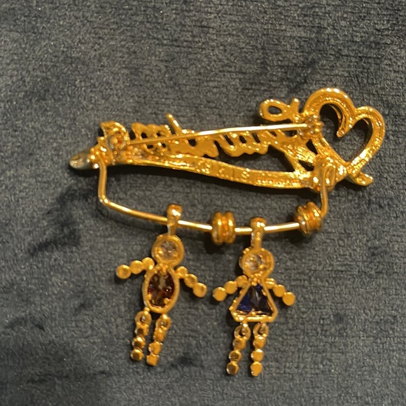 GRANDMA HEART BROOCH with 2 Charms - Girl December, Boy January (Birthstones) - Picture 2 of 2